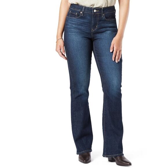 Signature Levi Strauss Dark Wash Blue Denim MidRise Bootcut Jeans Size 16 33x30 - Picture 1 of 11